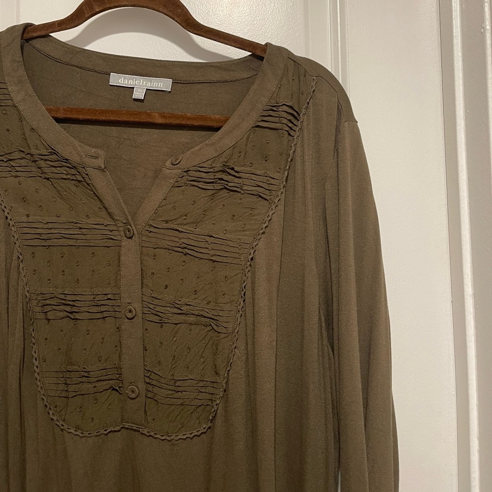 Daniel Rainn Blouse